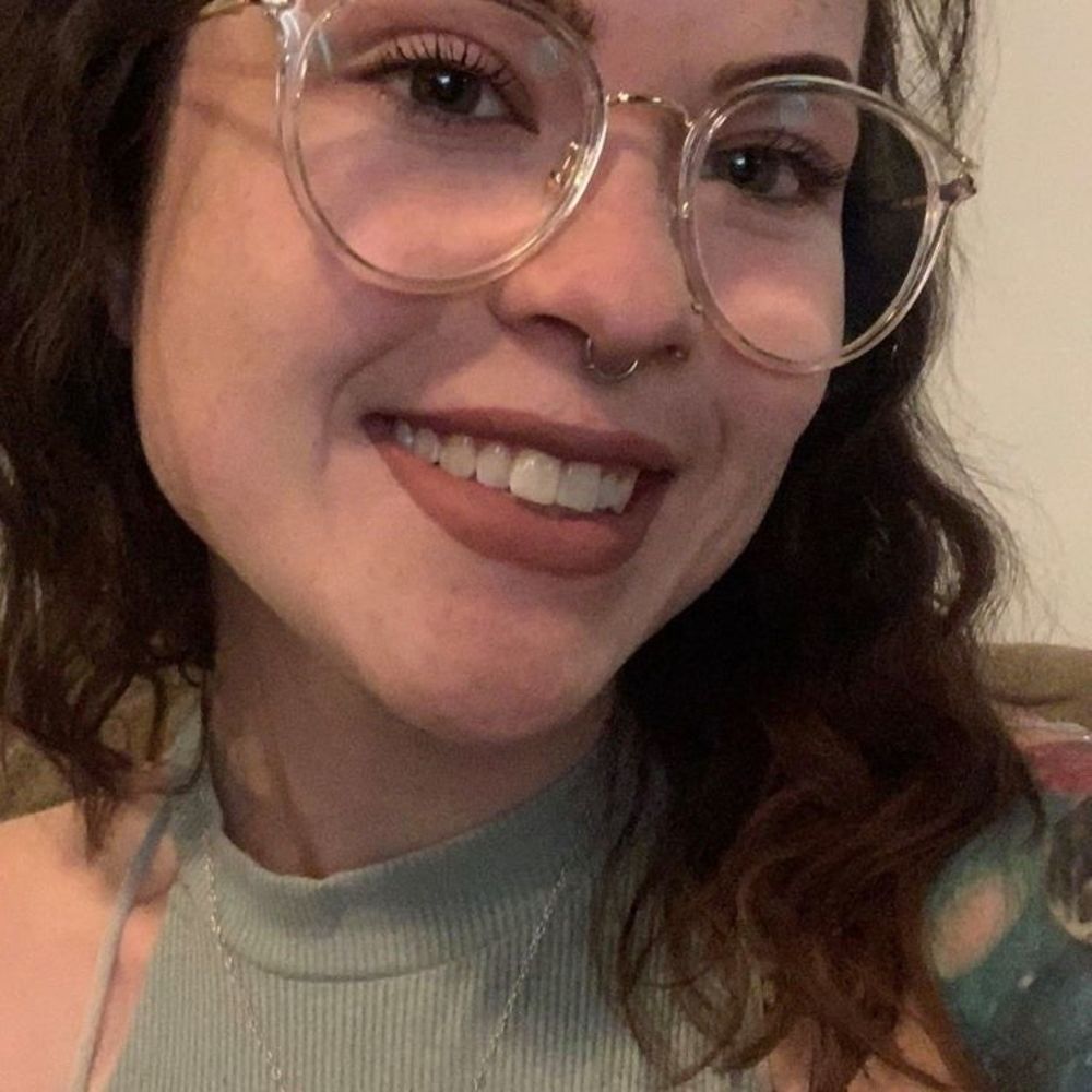 Meet your Posher, Whitney